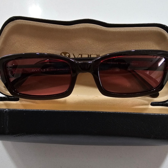VOGUE SUNGLASSES - Picture 1 of 8
